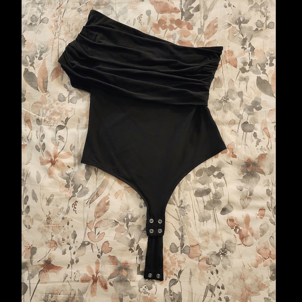 Dynamite Black Off-Shoulder Bodysuit